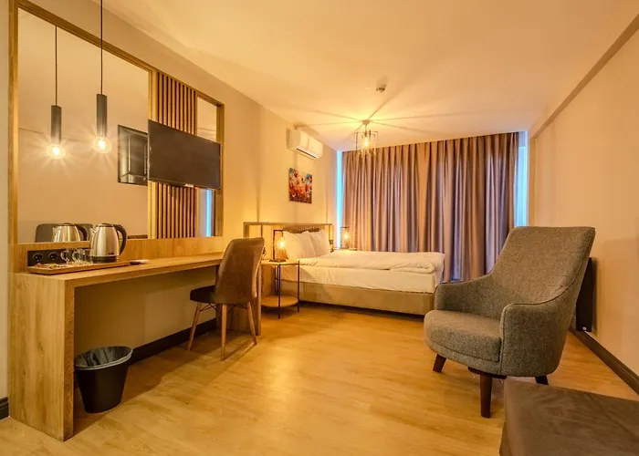 Leliko Hotel *